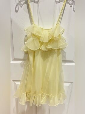 Vintage Shadow line Sheer Yellow Ruffle Spaghetti Strap Nighy nightgown